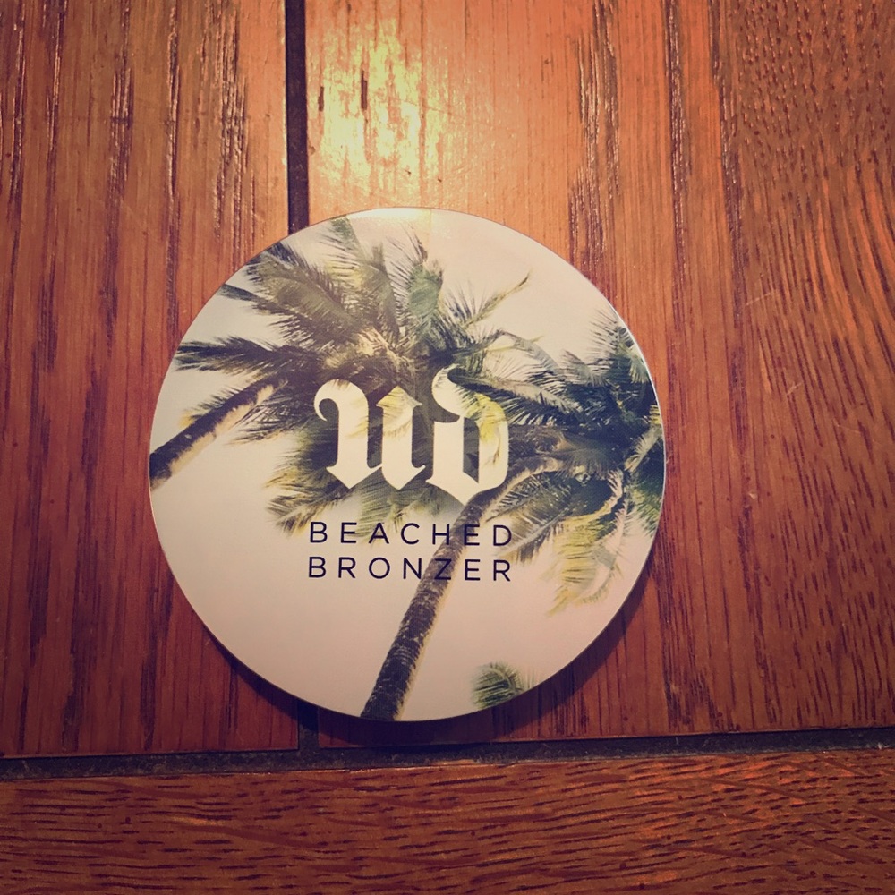 SOLD- Urban Decay Beached Bronzer